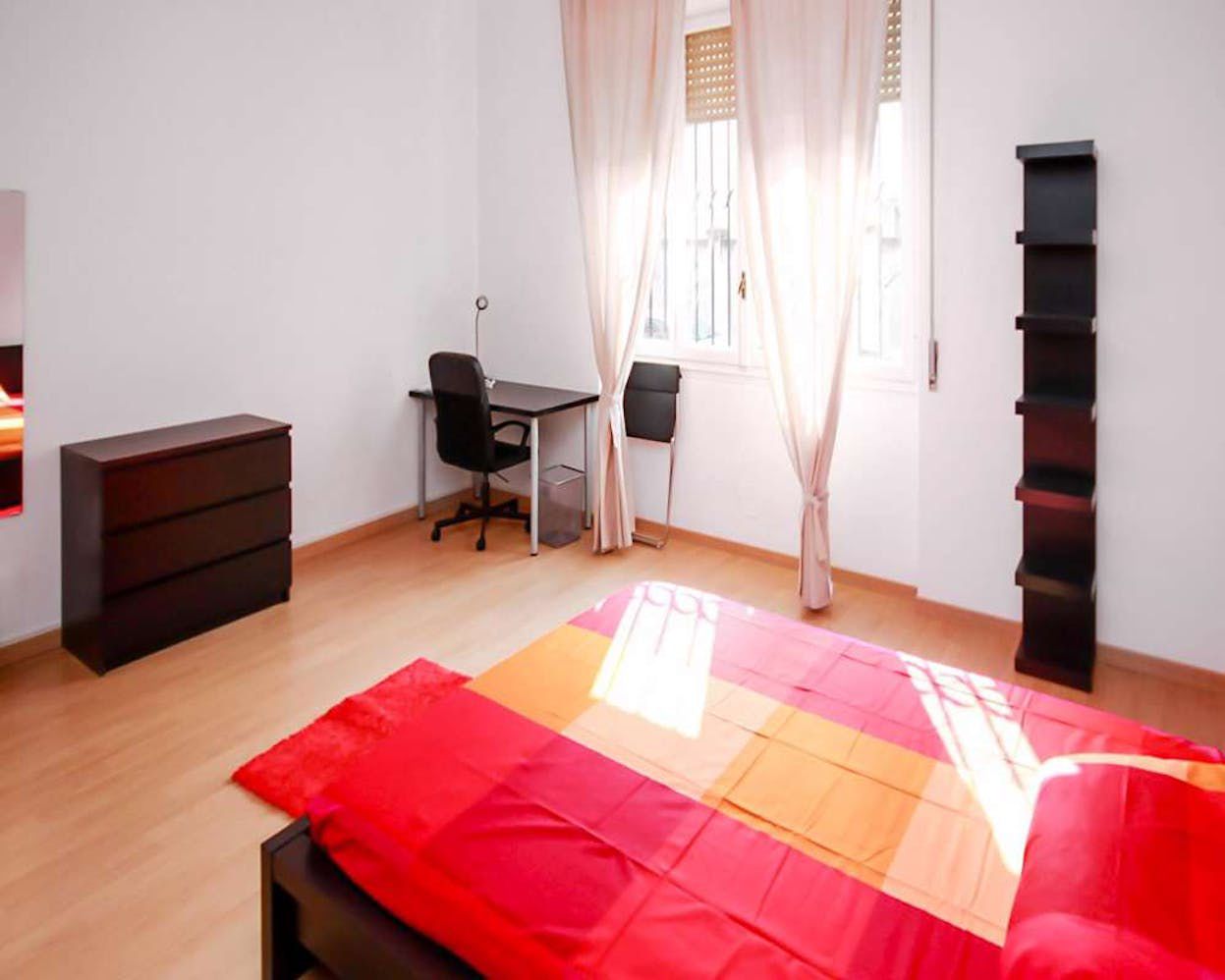 Ampia Stanza con Comfort Moderni